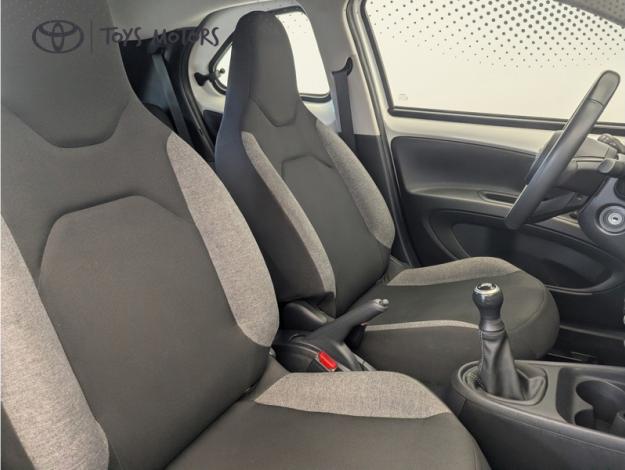 TOYOTA Aygo X 1.0 VVT-i 72 Dynamic   