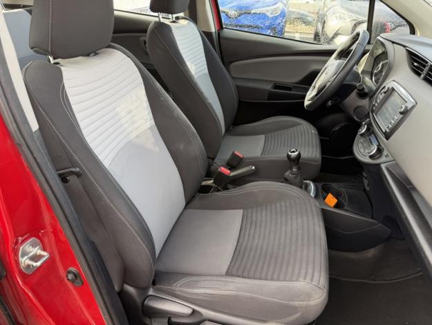 TOYOTA Yaris 70 VVT-i Ultimate  