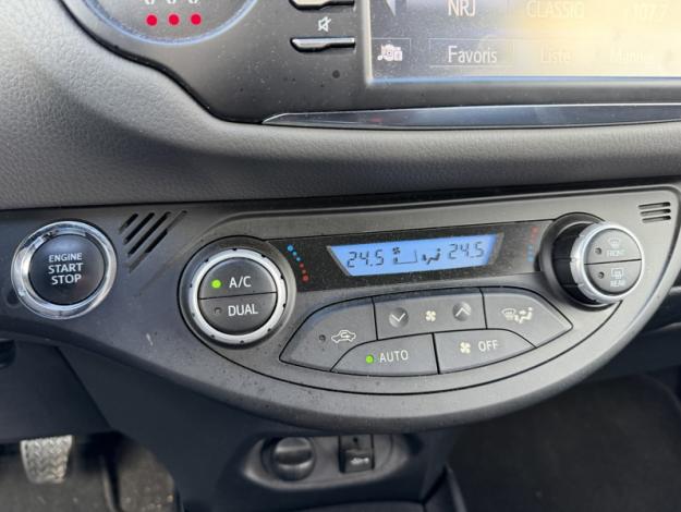 TOYOTA Yaris 70 VVT-i Ultimate  