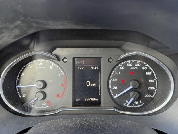 TOYOTA Yaris 70 VVT-i Ultimate  