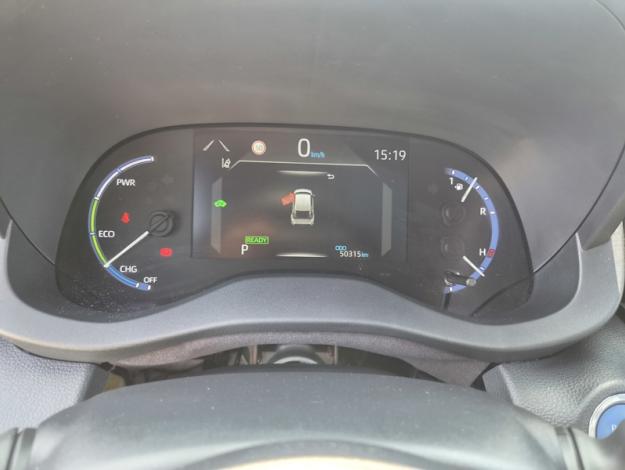 TOYOTA Yaris Cross 1.5 HYBRID 116H PREMIERE AWD  