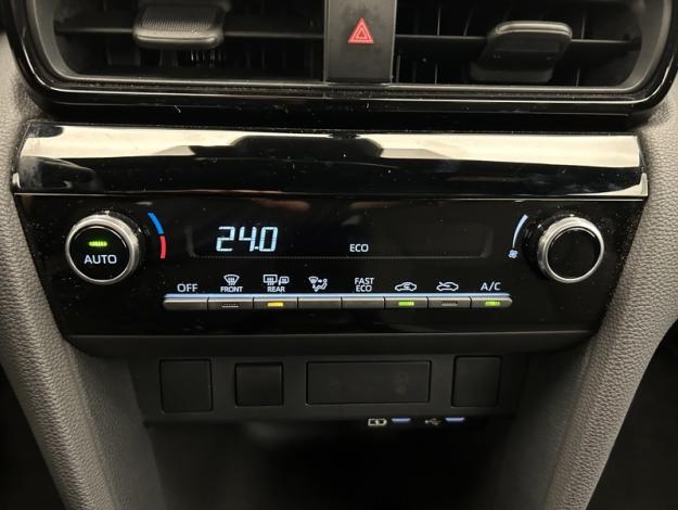 TOYOTA Yaris Cross 1.5 HYBRID 116H DESIGN AUTO  MC24