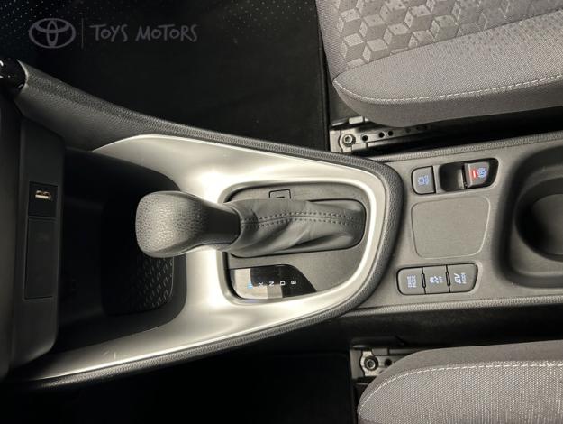 TOYOTA Yaris 116h Design  PACK CONFORT