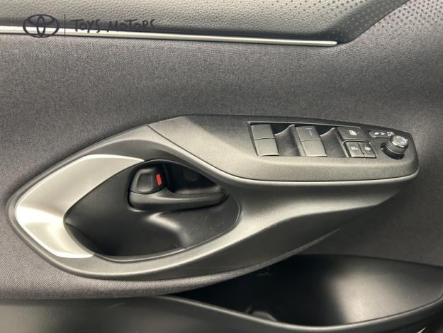 TOYOTA Yaris 116h Design  PACK CONFORT
