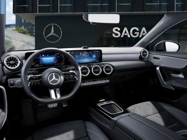MERCEDES-BENZ Classe A A 180  A 180 Cyber Edition