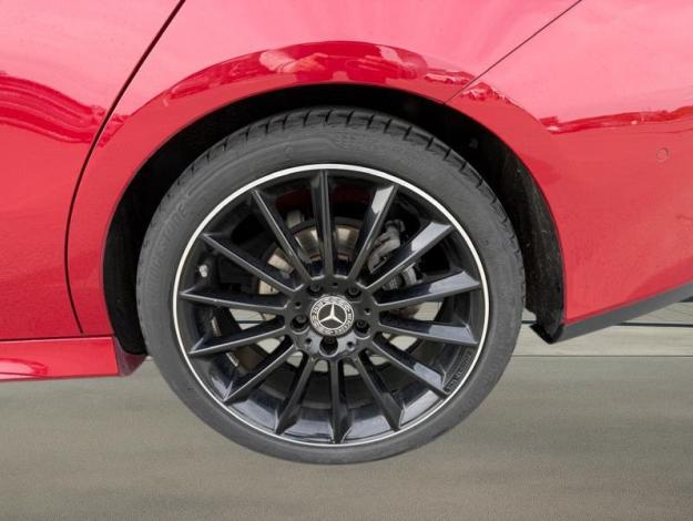 MERCEDES-BENZ CLA CLA 180 d