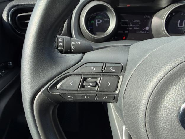 TOYOTA Yaris Hybride 116h Design  Pack