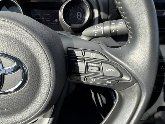 TOYOTA Yaris Hybride 116h Design  Pack