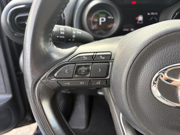 TOYOTA Yaris Hybride 116h Design  