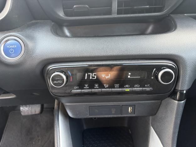 TOYOTA Yaris Hybride 116h Design  