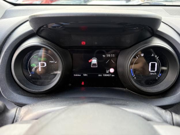 TOYOTA Yaris Hybride 116h Design  