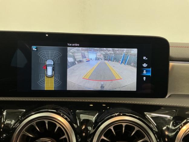 MERCEDES-BENZ CLA 180 d SB AMG Line Attelage  
