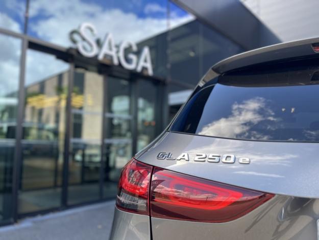 MERCEDES-BENZ GLA 250 e Progressive Line  