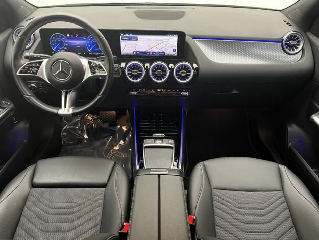 MERCEDES-BENZ EQA 250+ Edition  