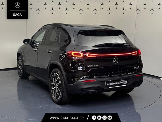 MERCEDES-BENZ EQA 250 AMG Line  