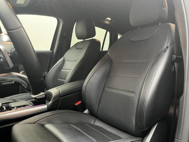 MERCEDES-BENZ EQA 250 AMG Line  