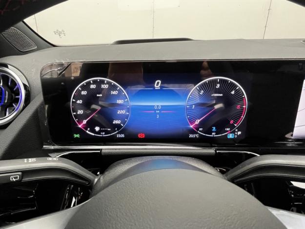 MERCEDES-BENZ GLA 200 d AMG Line  GLA 200 d AMG Line