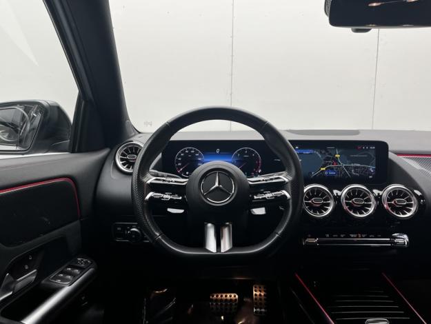 MERCEDES-BENZ GLA 200 d AMG Line  
