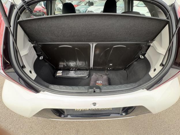 TOYOTA Aygo 1.0 VVT-i x-play  1.0 72 ch 
