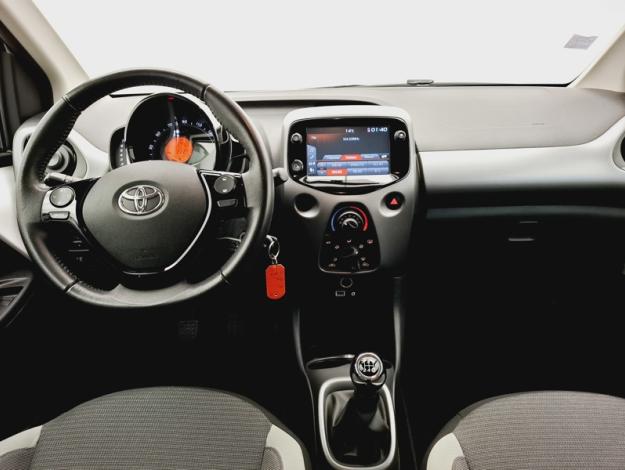 TOYOTA Aygo 1.0 VVT-i x-play  1.0 72 ch 
