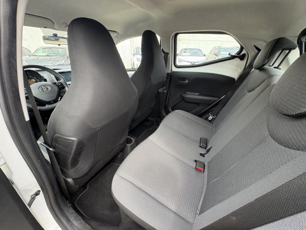 TOYOTA Aygo 1.0 VVT-i x-play  1.0 72 ch 