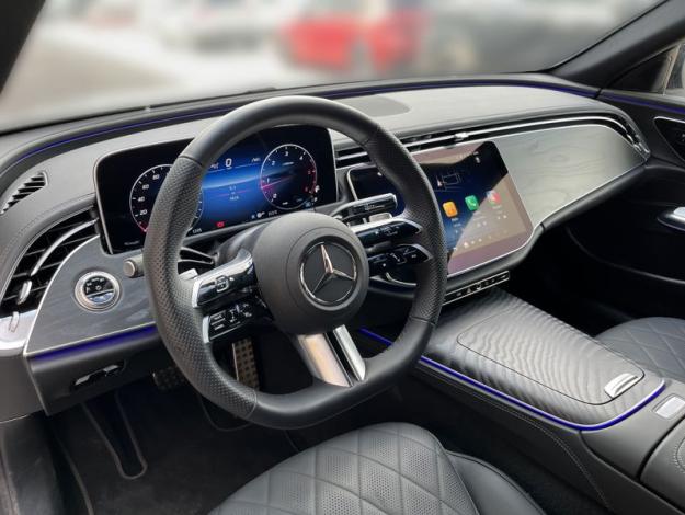 MERCEDES-BENZ Třída E E 220 d 4MATIC (10/18)