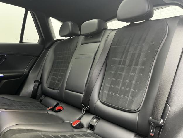 MERCEDES-BENZ GLC SUV GLC 220 d 4MATIC AMG Line  GLC 220 d 4MATIC AMG Line