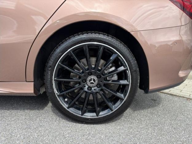 MERCEDES-BENZ A 250 e Berline AMG Pack Night Pano Attelage  