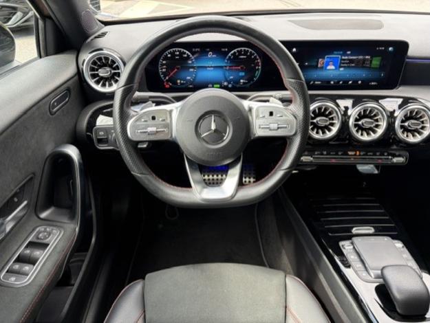 MERCEDES-BENZ A 250 e Berline AMG Pack Night Pano Attelage  