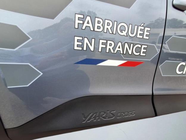 TOYOTA Yaris Cross NG 1.5 HYBRID 130H DESIGN AUTO  YARIS CROSS 130H 2WD DESIGN PACK CARGO VD MC26