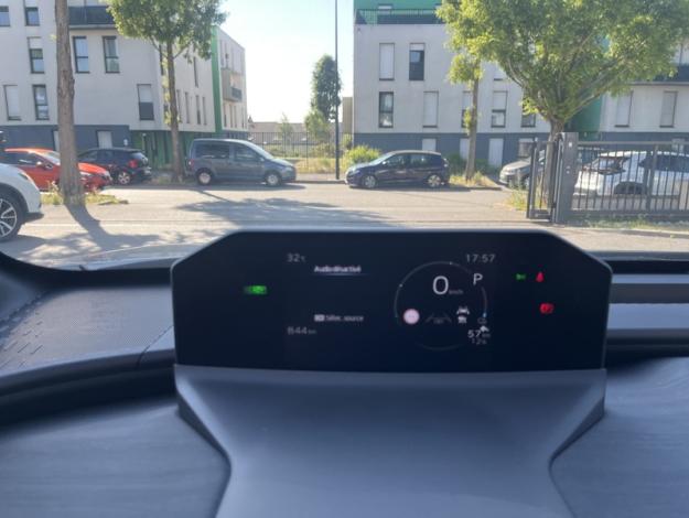 TOYOTA bZ4X Touring BEV 75KWH TOURING DESIGN  BZ4X TOURING GRANDE AUTONOMIE 2WD DESIGN NG VD