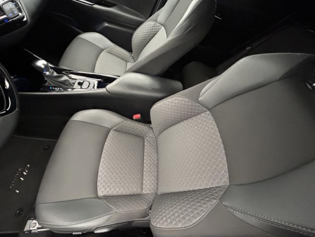 TOYOTA C-HR 1.8 Hybride 122 Design Ultimate  