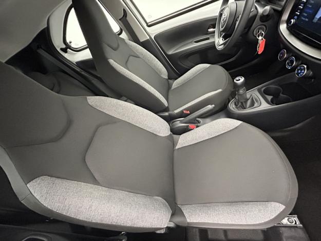 TOYOTA Aygo X 1.0 VVT-i 72 Dynamic  