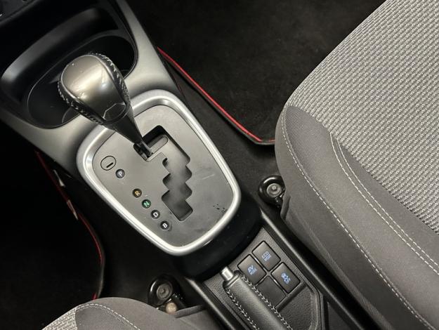 TOYOTA Yaris 1.5 VVT-I HYBRID Dynamic  
