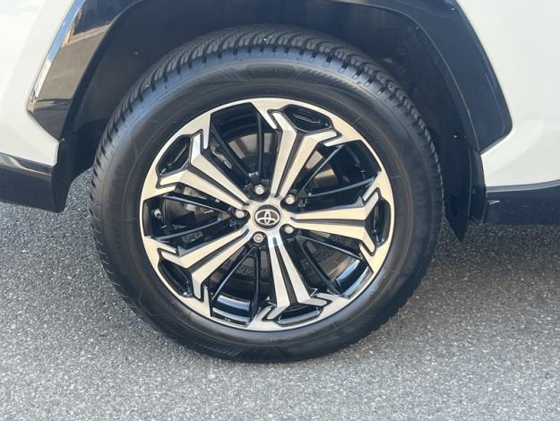 TOYOTA RAV4 Hybrid Rechargeable AWD Collection  