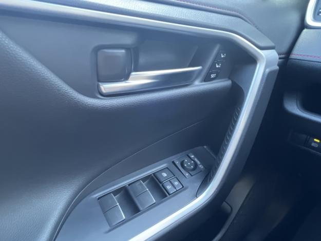 TOYOTA RAV4 Hybrid Rechargeable AWD Collection  