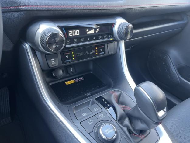 TOYOTA RAV4 Hybrid Rechargeable AWD Collection  