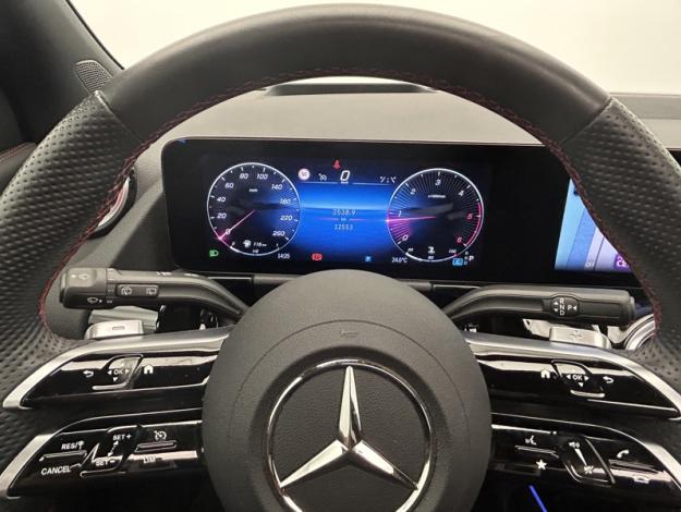 MERCEDES-BENZ GLA 200 d tout terrain  