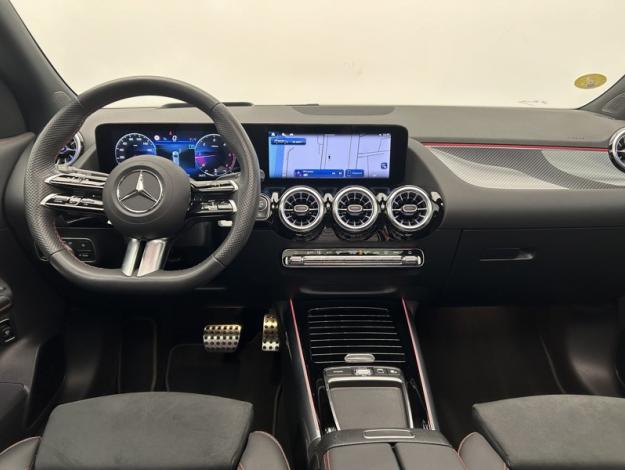 MERCEDES-BENZ GLA 200 d tout terrain  