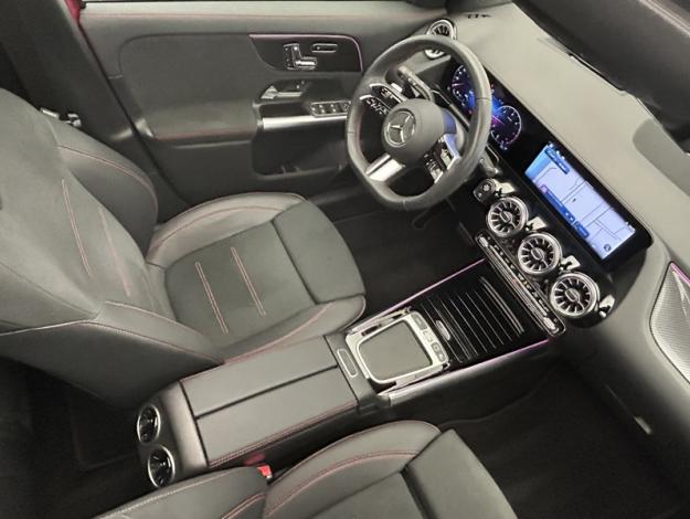 MERCEDES-BENZ GLA 200 d tout terrain  