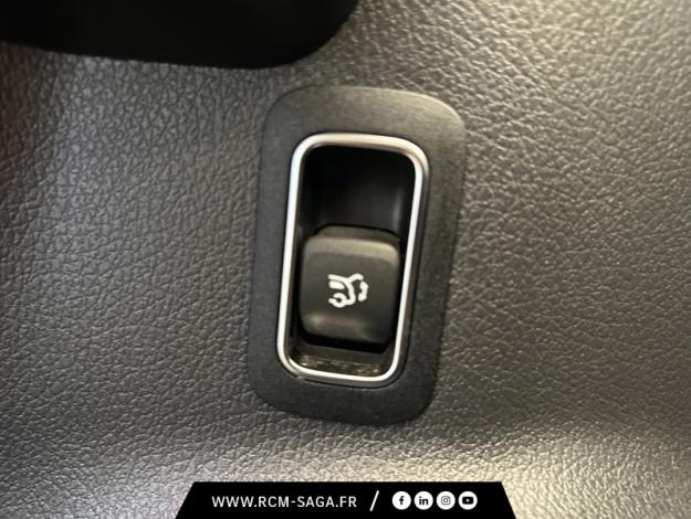 MERCEDES-BENZ GLA 200 d AMG Line  
