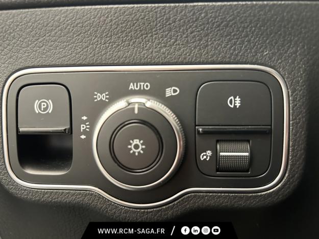 MERCEDES-BENZ GLA 200 d AMG Line  