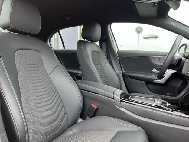 MERCEDES-BENZ Třída A A 180 (12/18)