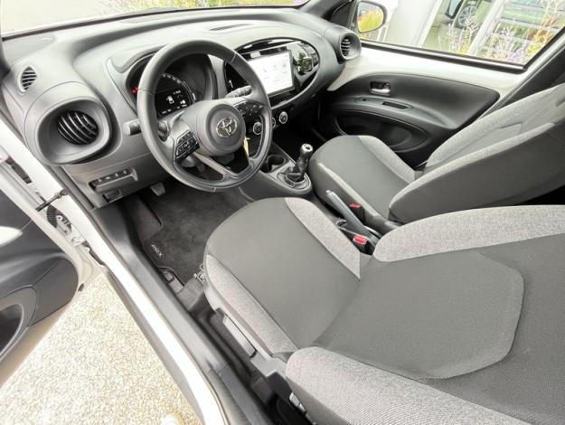 TOYOTA Aygo X 1.0 VVT-i 72 Dynamic  