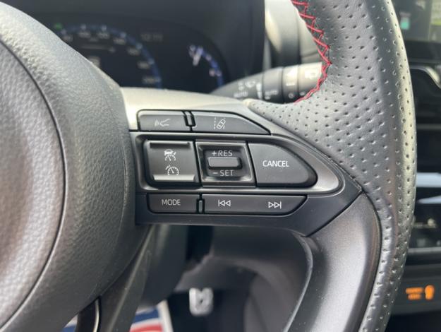 TOYOTA Yaris Cross 1.5 HYBRID 116H GR SPORT AUTO  1.5 116 ch 