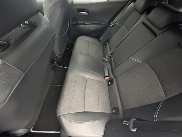 TOYOTA Corolla Hybride 140h Design   