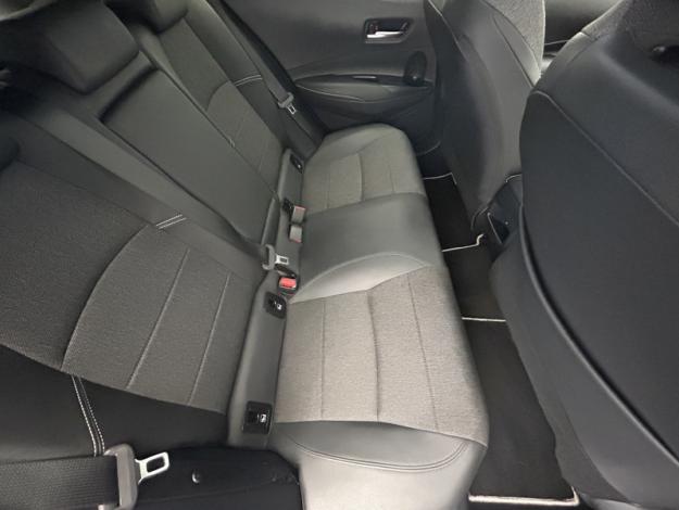TOYOTA Corolla Hybride 140h Design   