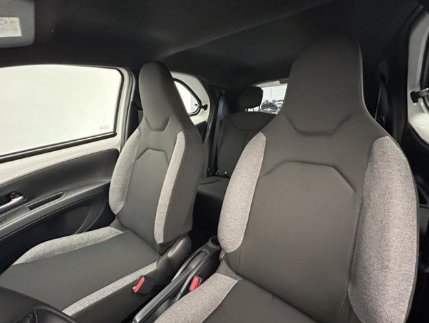 TOYOTA Aygo X 1.0 S-CVT 72 Dynamic  