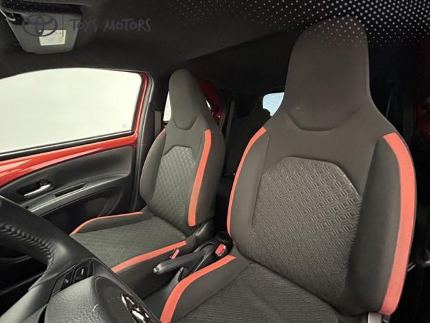 TOYOTA Aygo X 1.0 S-CVT 72 Design   