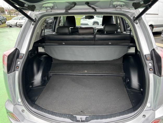 TOYOTA RAV4 2WD Silver Edition  